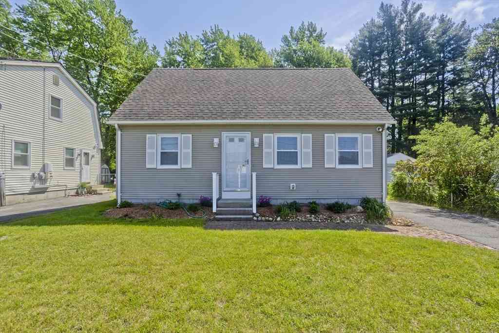 Homes For Sale - 105 Mazarin St<br/> Springfield, MA 01151
