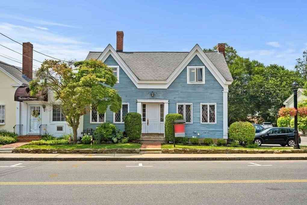 Apartment For Rent - 54 Main St #201<br/> Topsfield, MA 01983