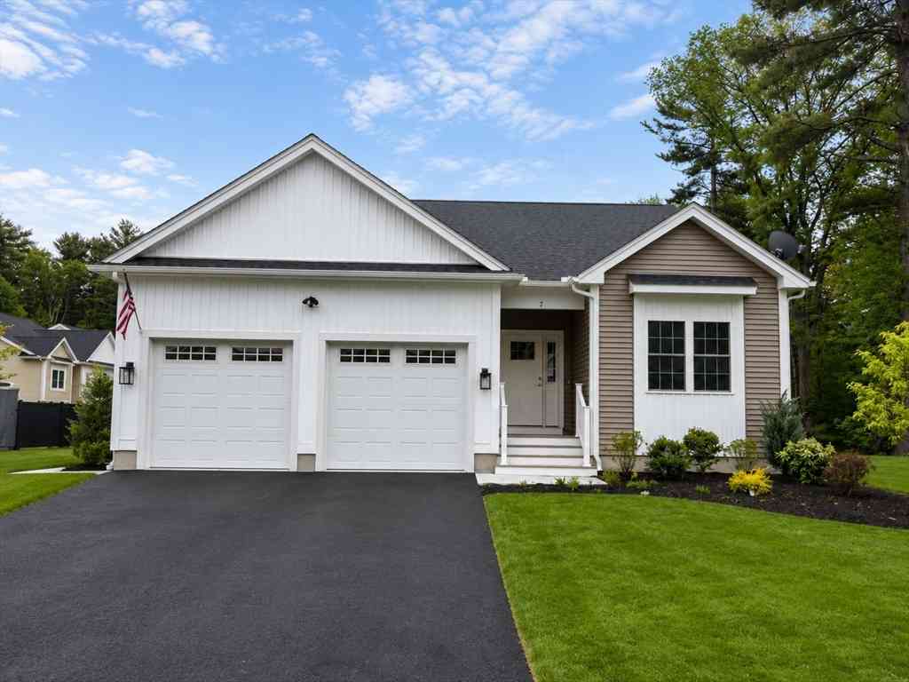 Condo For Sale - 7 Burkhardt Circle #10<br/> Boylston, MA 01505