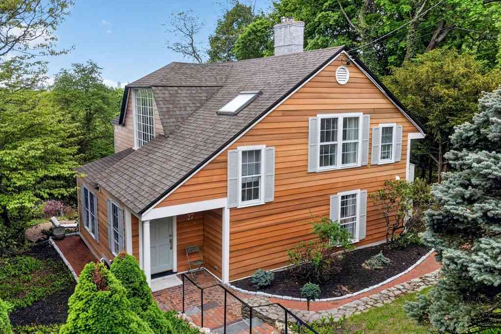 Homes For Sale - 27 Wellington Ln<br/> Belmont, MA 02478