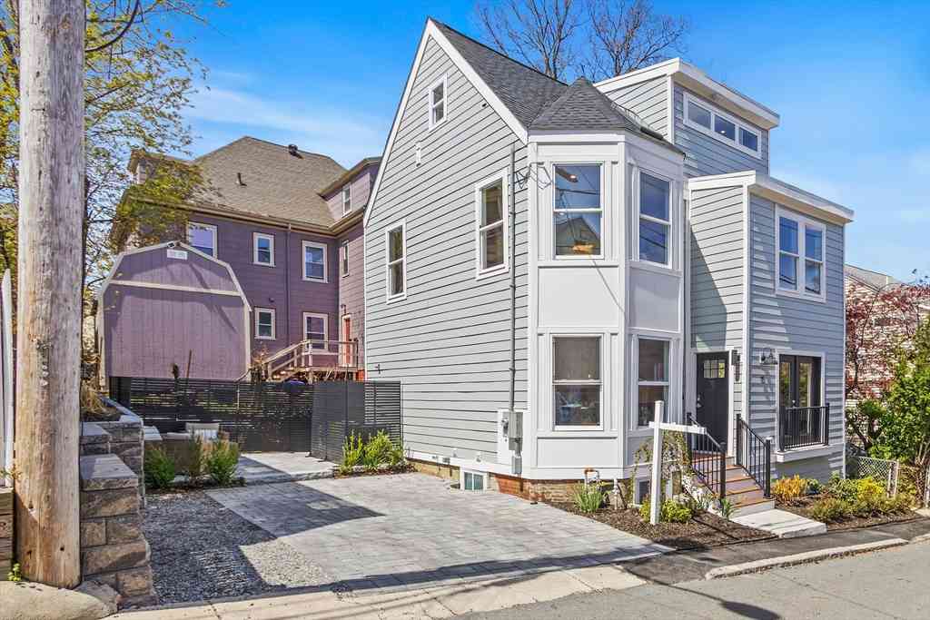 Condo For Sale - 15 Spring Hill Ter #15<br/> Somerville, MA 02143