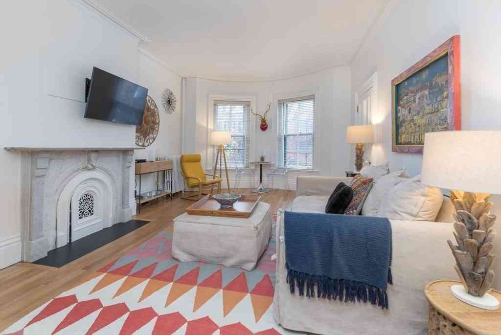 Apartment For Rent - 7 Union Park #3<br/> Boston, MA 02118
