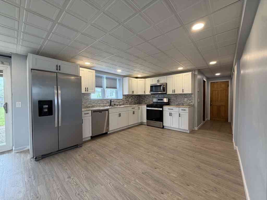 Apartment For Rent - 24 Lewis St #1<br/> North Providence, RI 02904