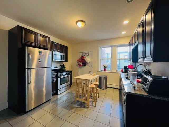 Apartment For Rent - 137 Saint Alphonsus #3<br/> Boston, MA 02120