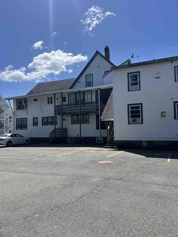 Apartment For Rent - 16 Wall St #2<br/> Foxboro, MA 02035