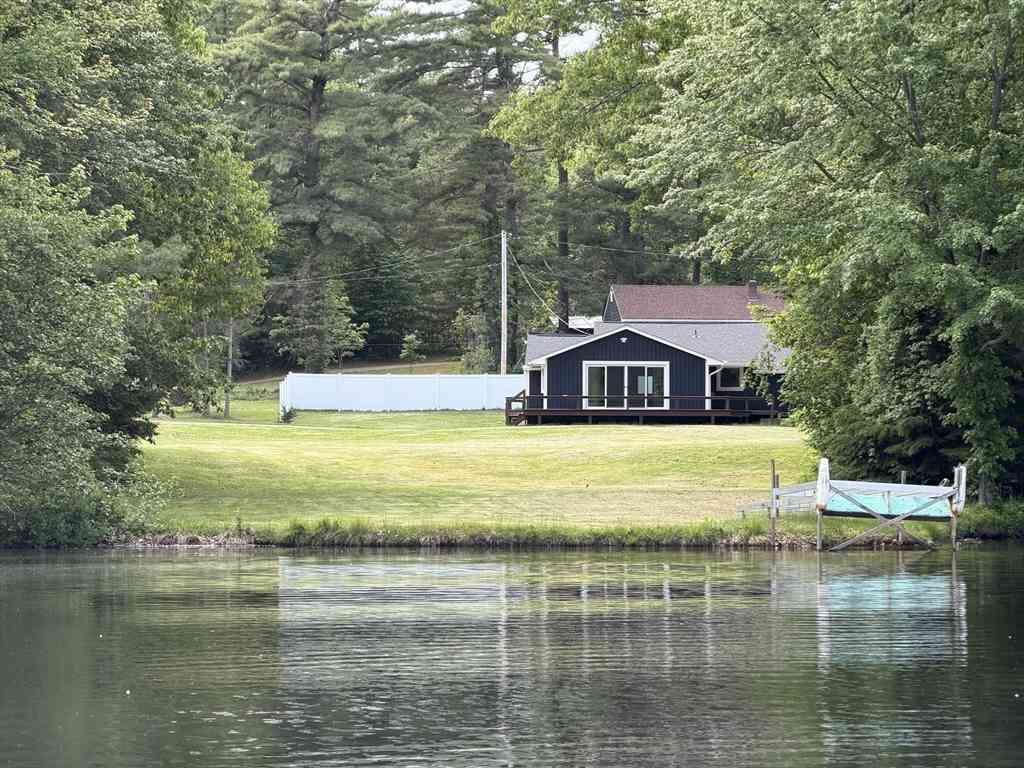 Homes For Sale - 241 Mashapaug Road<br/> Hampden County, Holland, MA 01521