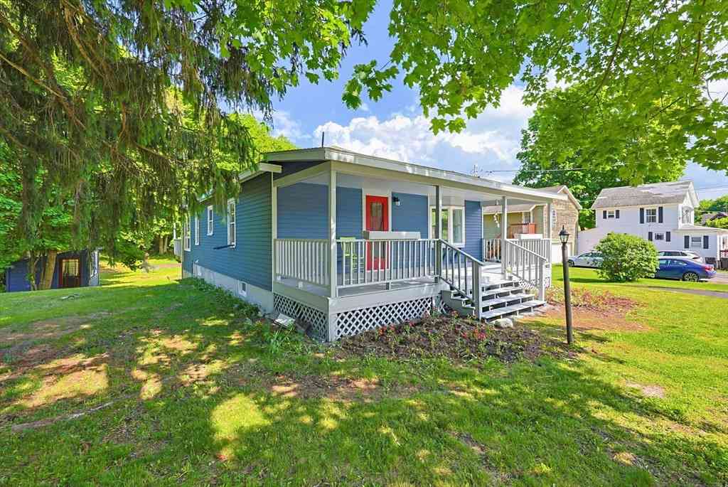 Homes For Sale - 386 North Plain Rd<br/> Great Barrington, MA 01201