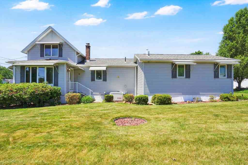 Homes For Sale - 29 West St<br/> Ludlow, MA 01056