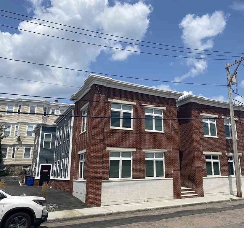 Apartment For Rent - 92- 102 Sagamore #101<br/> Quincy, MA 02171