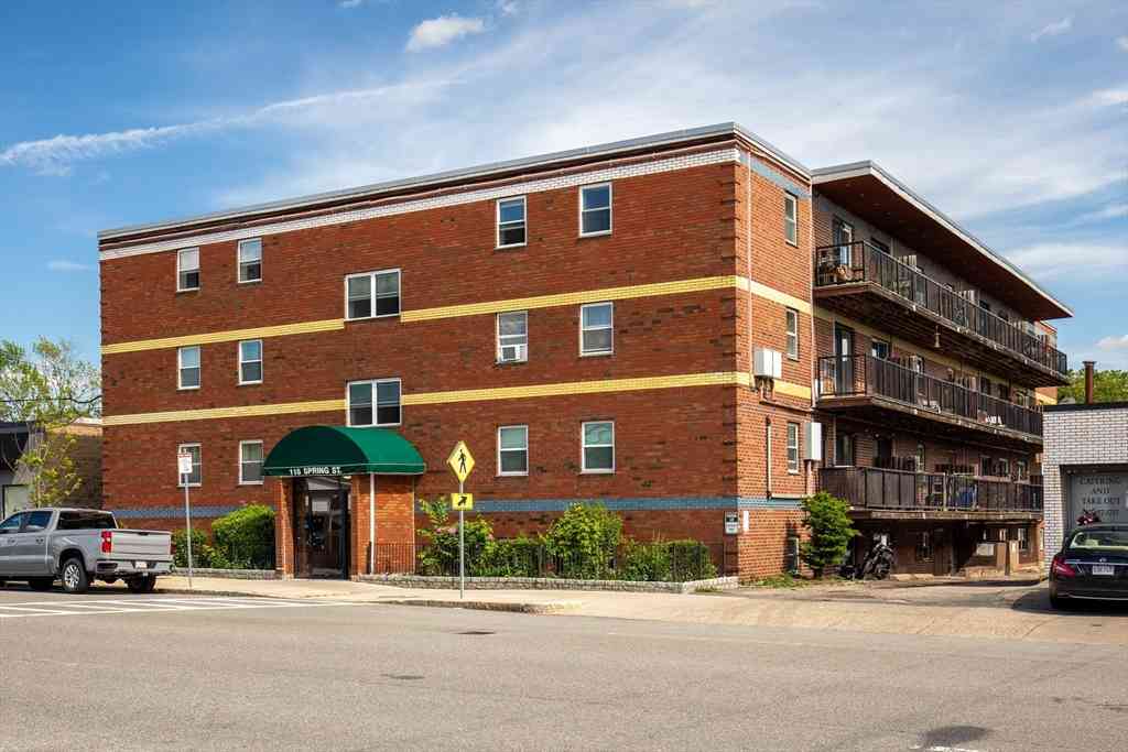 Condo For Sale - 116 Spring St #A4<br/> Boston, MA 02132