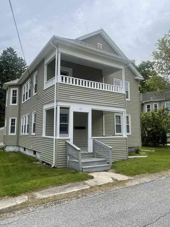 Apartment For Rent - 39 Brook St #2<br/> Webster, MA 01570