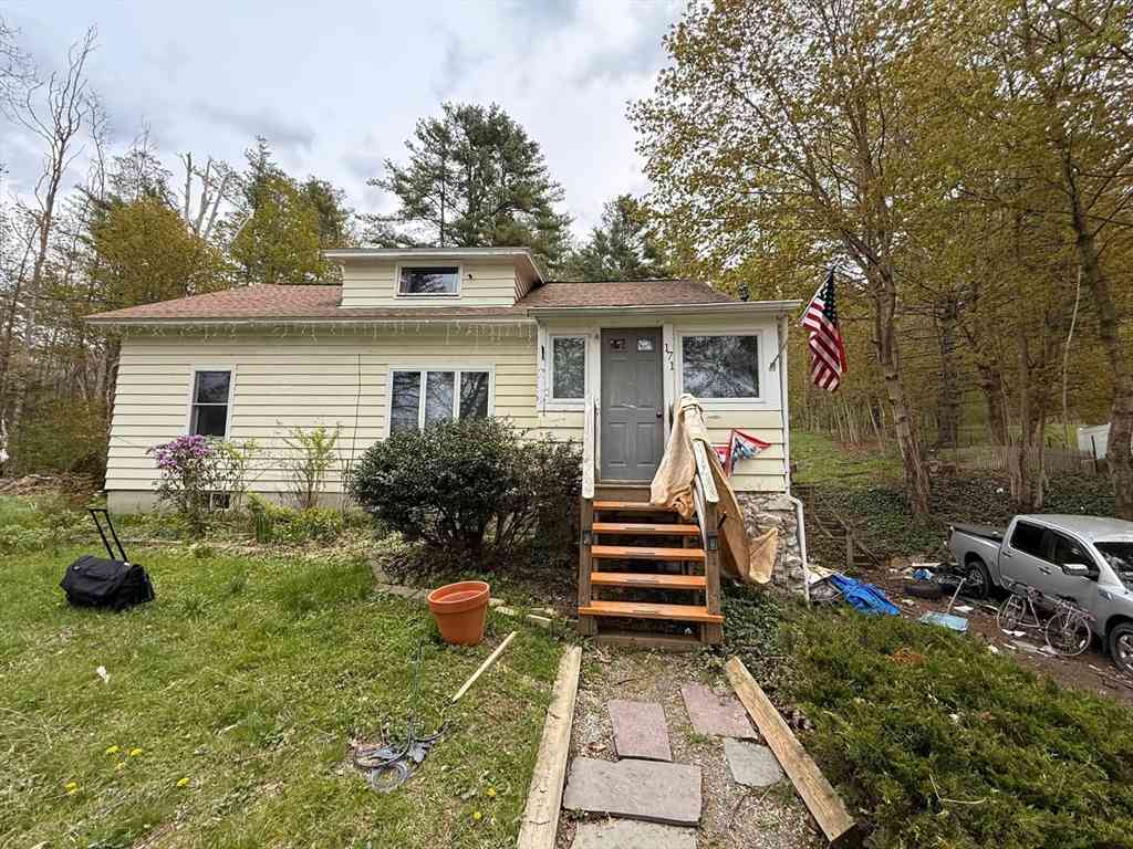 Homes For Sale - 171 S Main St<br/> Lanesborough, MA 01237