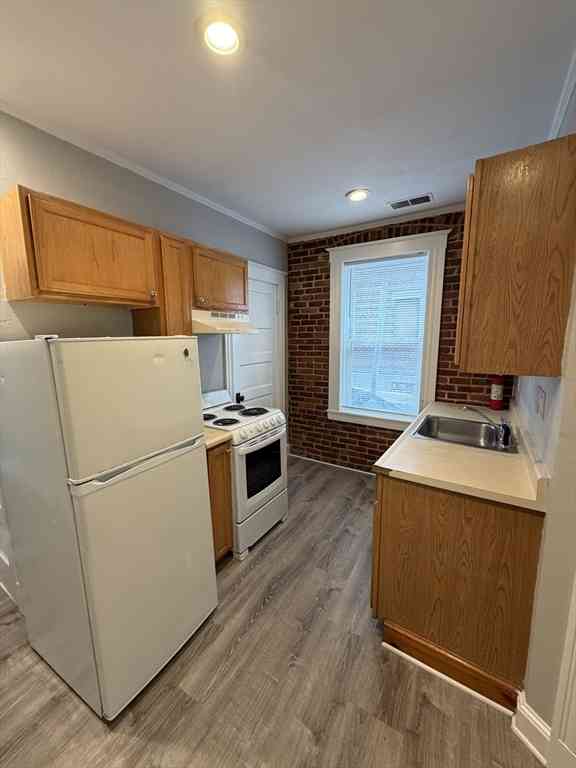Apartment For Rent - 250 Washington St #1<br/> Salem, MA 01970