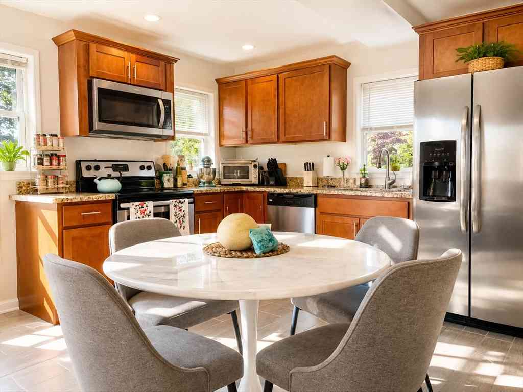Apartment For Rent - 11 Forrester St #2<br/> Salem, MA 01970