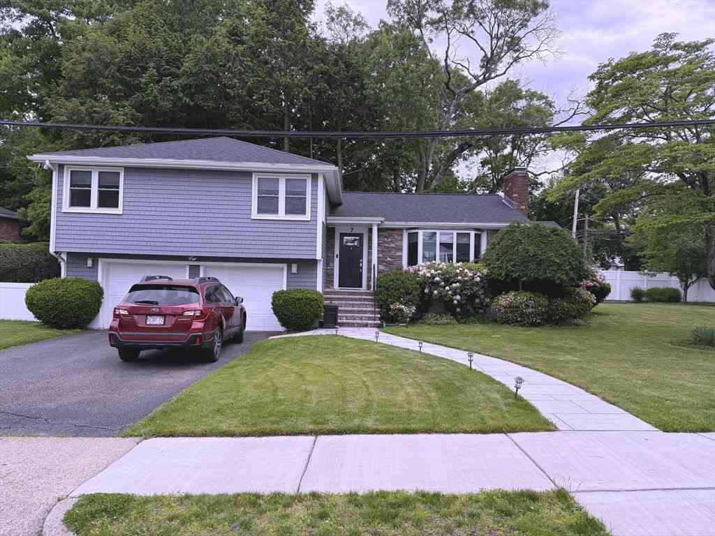 Homes For Rent - 7 Sevland Rd<br/> Newton, MA 02459