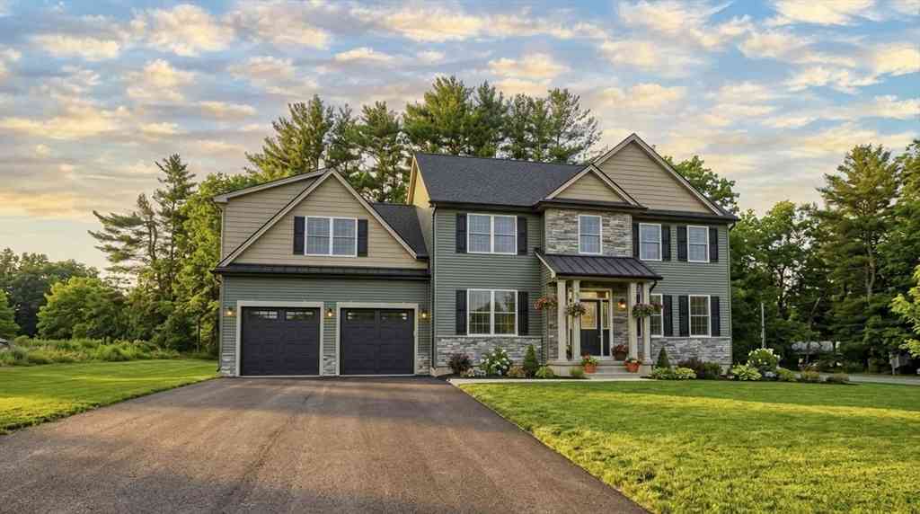 Homes For Sale - 1 Scarlett Drive<br/> Hampden County, East Longmeadow, MA 01028