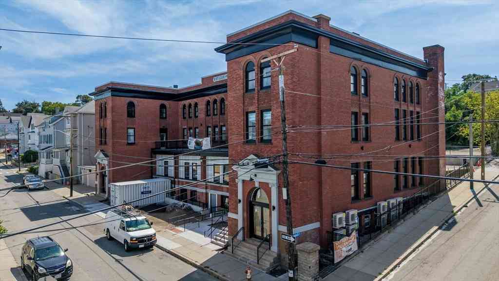 Condo For Sale - 403 Division Street #17<br/> Fall River, MA 02721