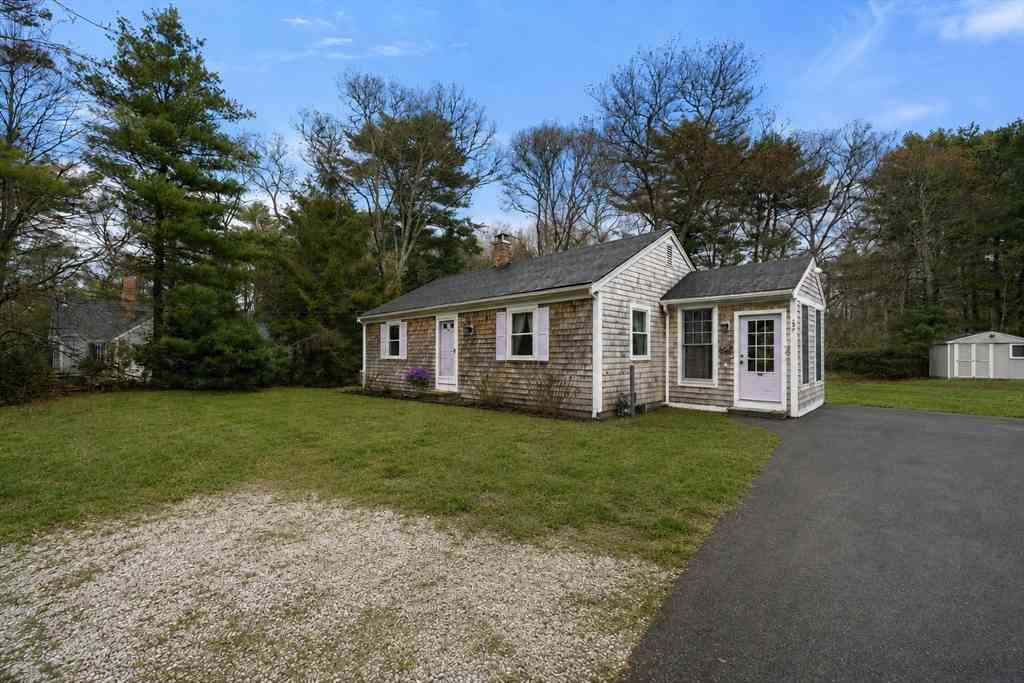 Homes For Sale - 34 Newtown Rd<br/> Sandwich, MA 02563
