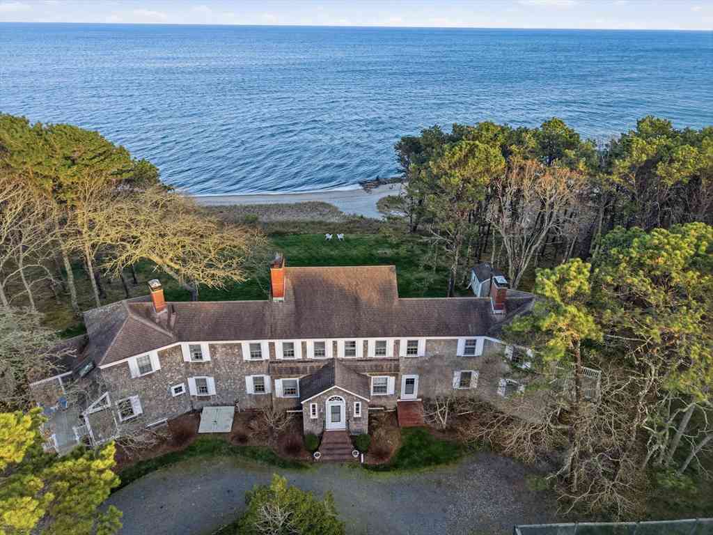 Homes For Sale - 190 Vineyard Road<br/> Barnstable, MA 02635