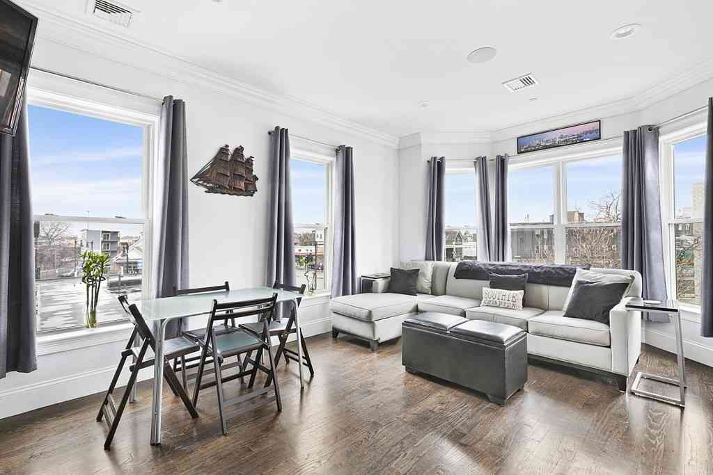 Condo For Rent - 15 Preble St #5<br/> Boston, MA 02127
