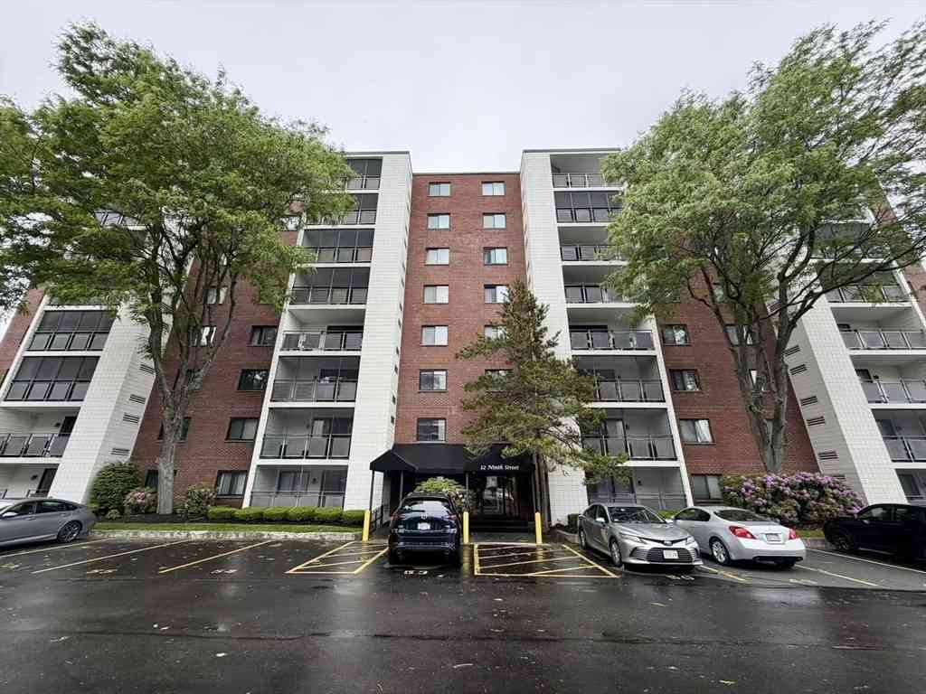 Condo For Rent - 12 Nineth St #805<br/> Medford, MA 02155