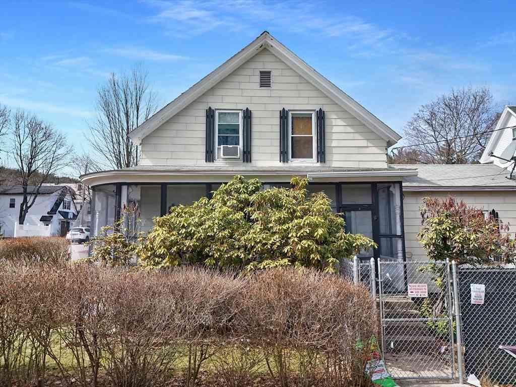 Homes For Sale - 542 North St<br/> Fitchburg, MA 01420