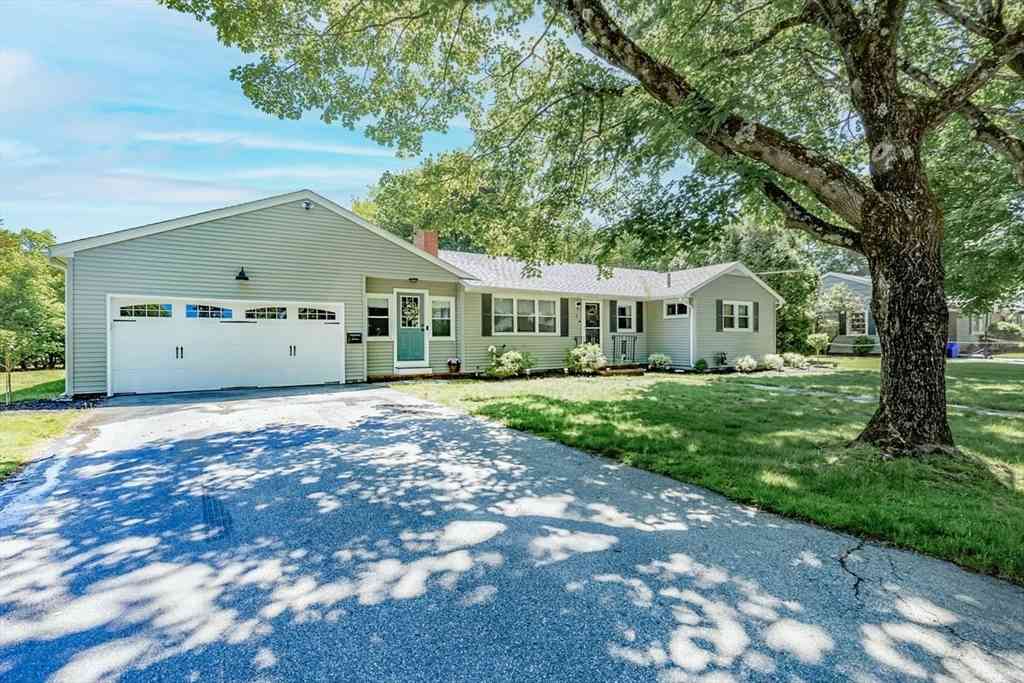 Homes For Sale - 2 Amherst Rd<br/> Andover, MA 01810