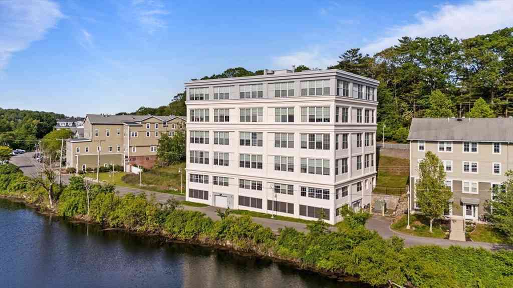 Condo For Rent - 24 Cobblestone Ln #405<br/> Gloucester, MA 01930