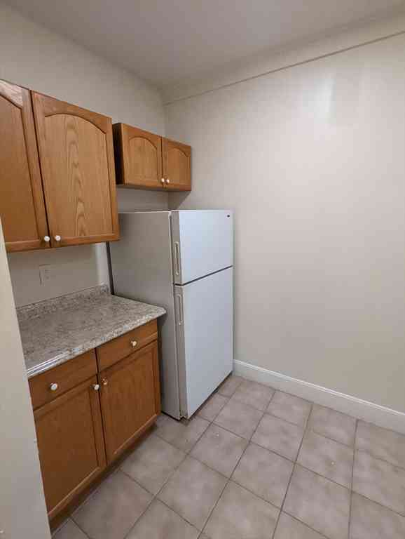 Apartment For Rent - 132.5 Oxford St #5<br/> Cambridge, MA 02140