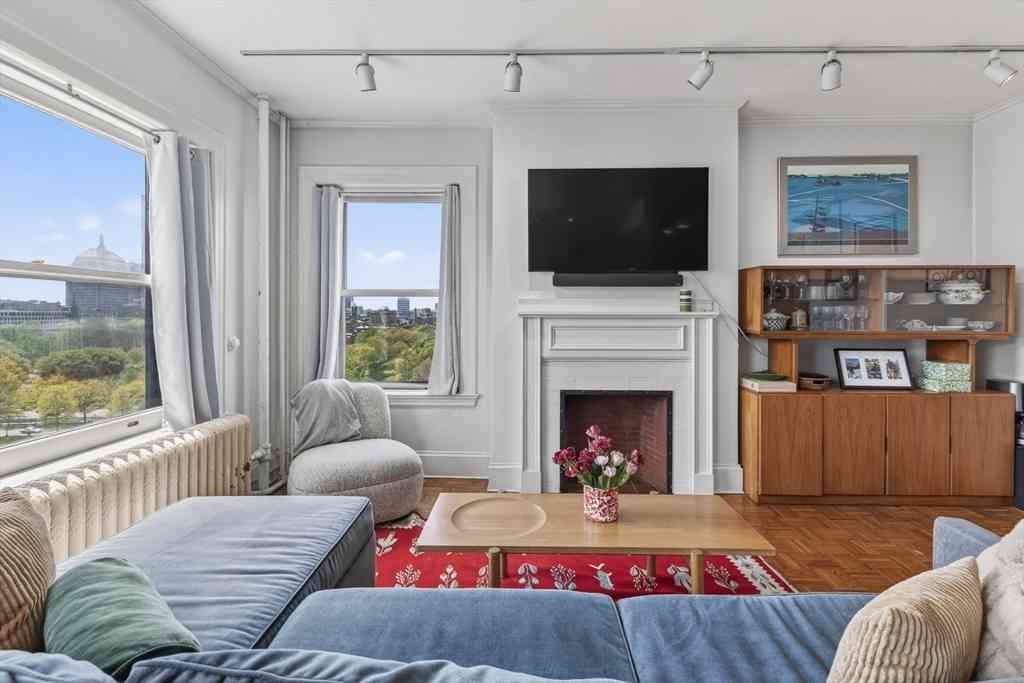 Condo For Sale - 48 Beacon St #9F<br/> Boston, MA 02108