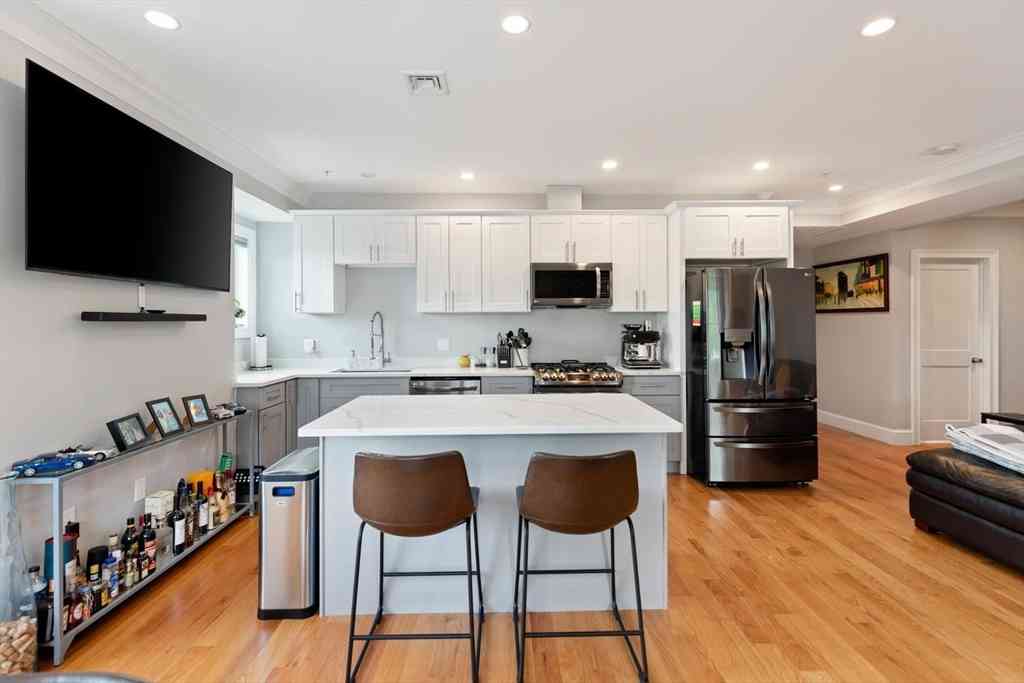 Condo For Rent - 23 Bowdoin Ave #5<br/> Boston, MA 02121