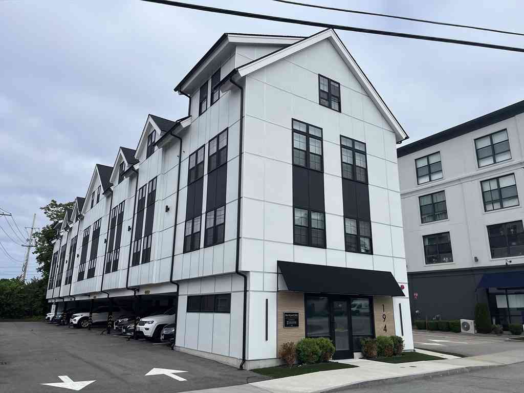 Homes For Rent - 194 Rumford Avenue #1<br/> Mansfield, MA 02048