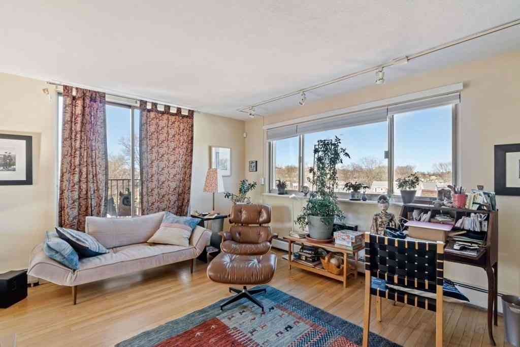 Condo For Rent - 76 Garfield Street #9<br/> Cambridge, MA 02138