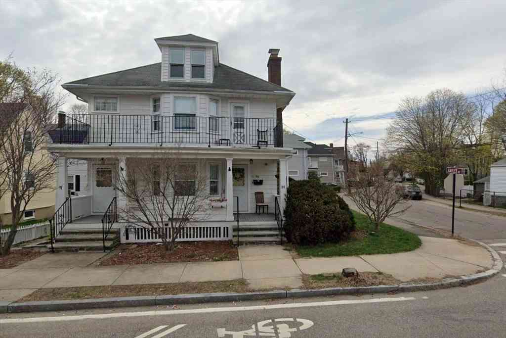 Apartment For Rent - 89-91 Thacher St #2<br/> Milton, MA 02186