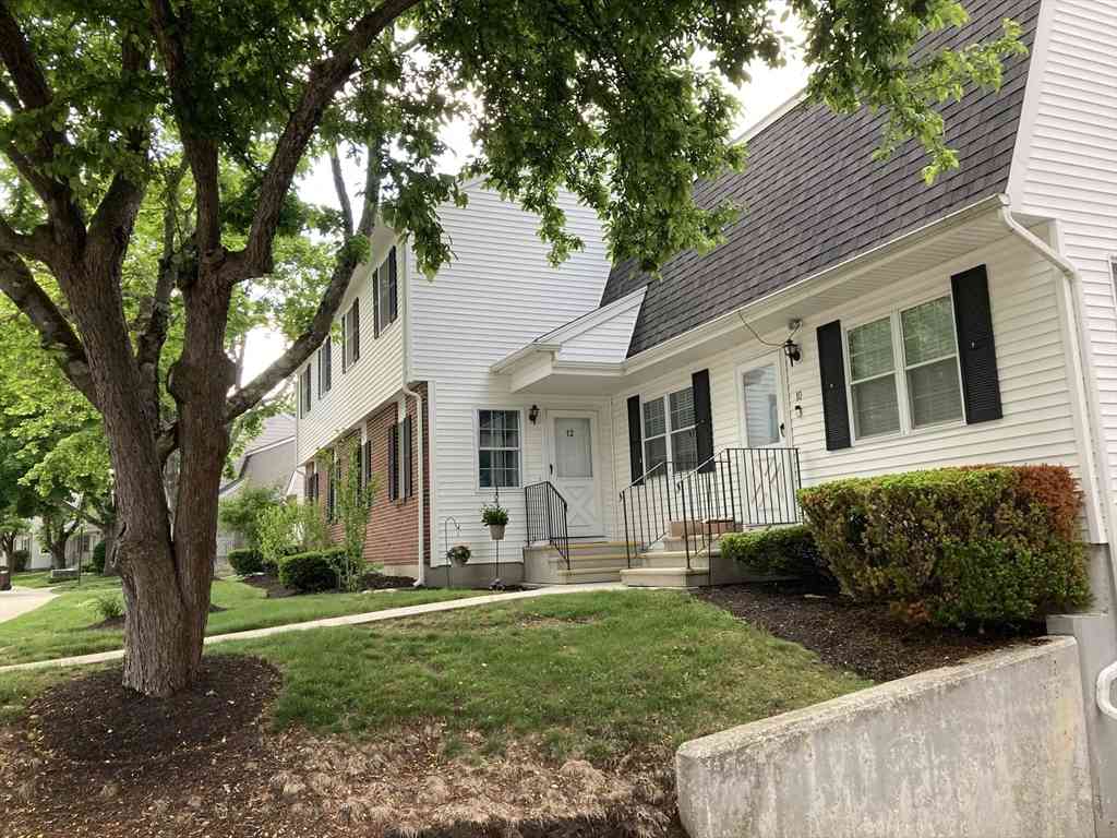 Condo For Sale - 12 Pamela Ln #12<br/> Amesbury, MA 01913