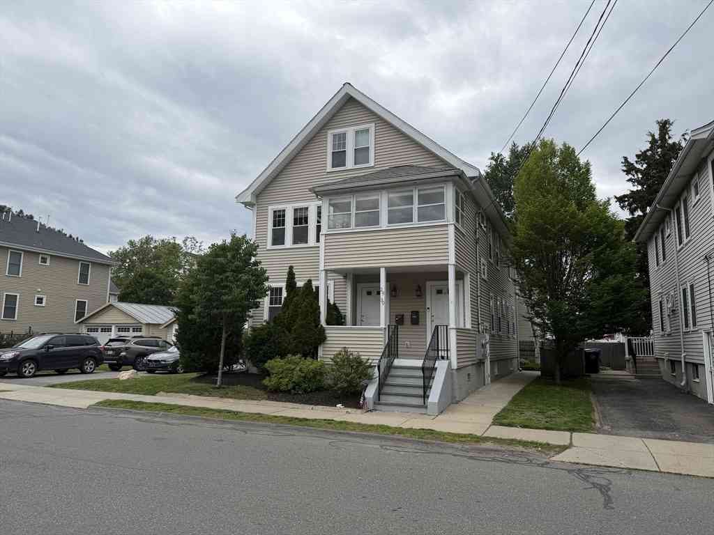 Apartment For Rent - 28-30 Chestnut St. #28<br/> Belmont, MA 02478