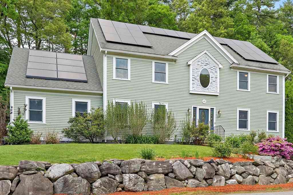 Homes For Sale - 139 Willow Street<br/> Acton, MA 01720