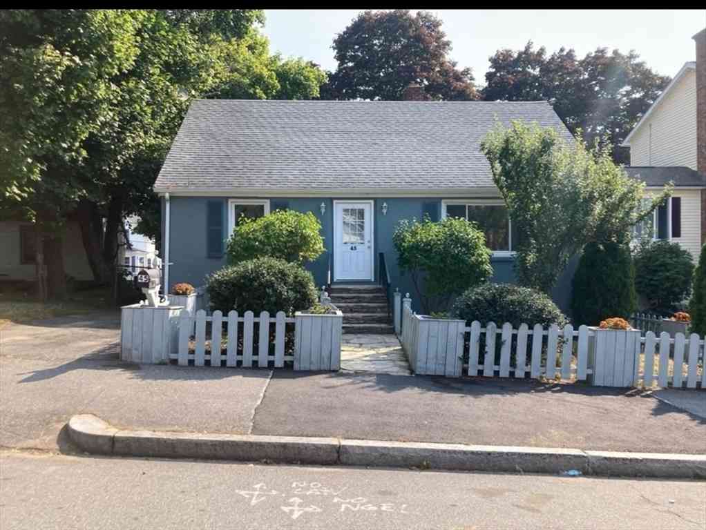 Homes For Rent - 45 Pilgrim Ave<br/> Worcester, MA 01604
