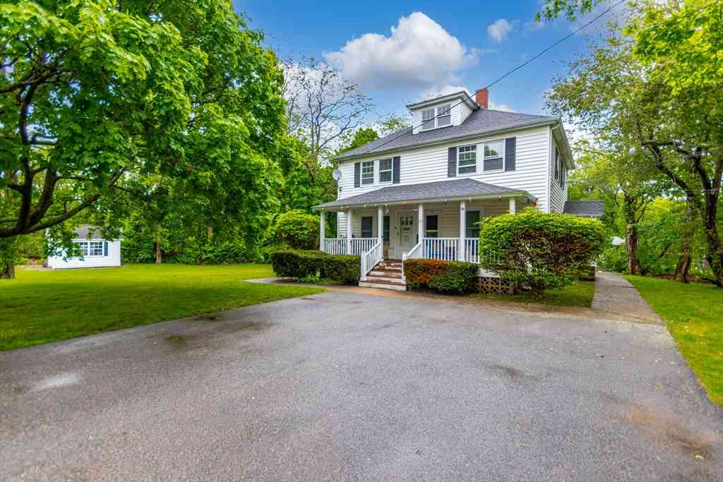 Homes For Rent - 19 Cinroc Cir<br/> Barnstable County, Falmouth, MA 02536