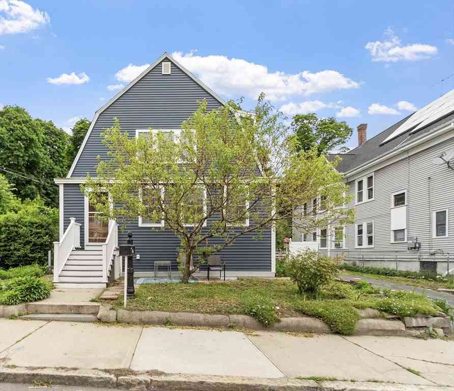 Multifamily For Rent - 10 Swan St.<br/> Lawrence, MA 01841