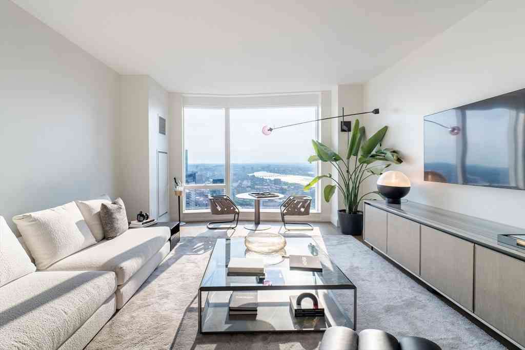 Condo For Sale - 240 Devonshire Street #4004<br/> Boston, MA 02110