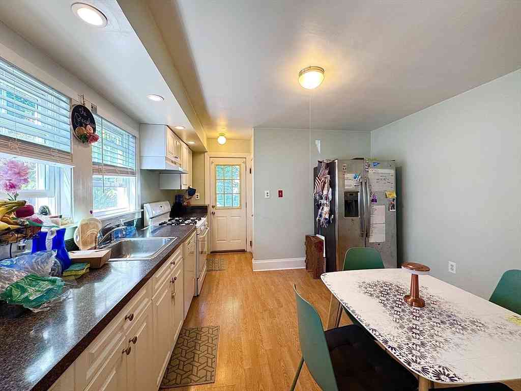 Apartment For Rent - 42 Flett #1<br/> Belmont, MA 02478