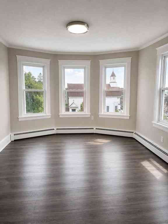 Apartment For Rent - 45 Phillips #3<br/> Lawrence, MA 01843