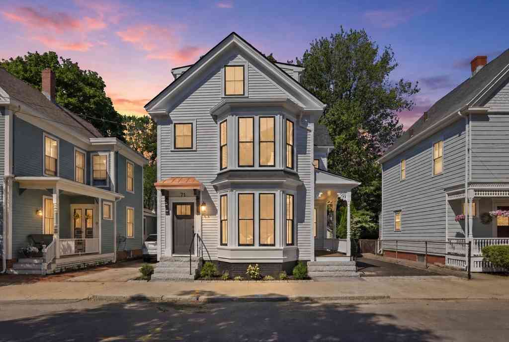 Homes For Sale - 71 Purchase St<br/> Newburyport, MA 01950