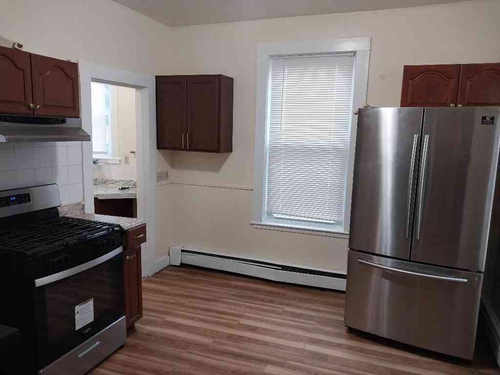Apartment For Rent - 15 Astor St #1<br/> Lynn, MA 01905