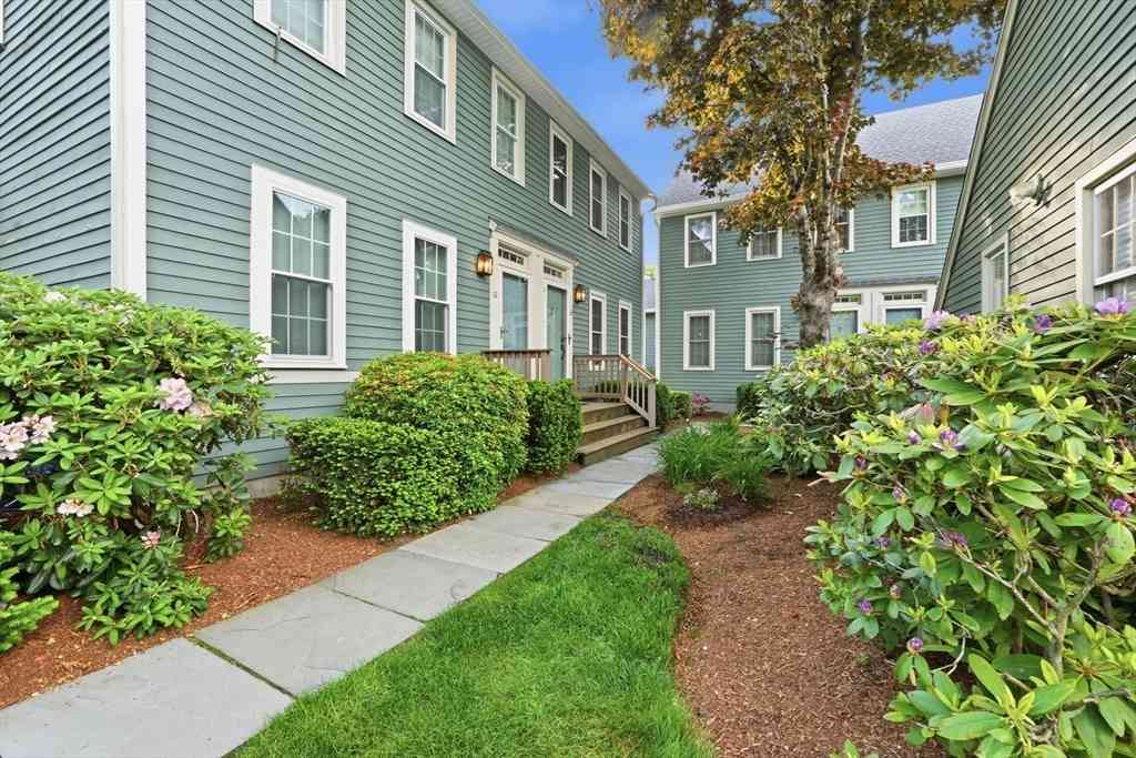 Condo For Sale - 63 Brookdale Cir #63<br/> Shrewsbury, MA 01545