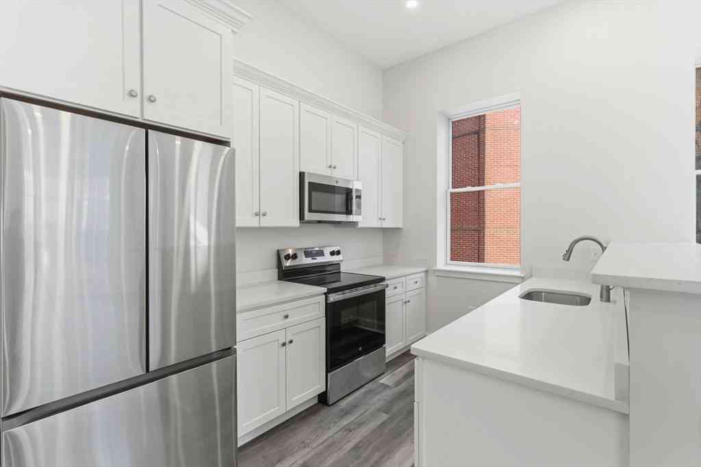 Apartment For Rent - 19-25 Essex #404<br/> Haverhill, MA 01830