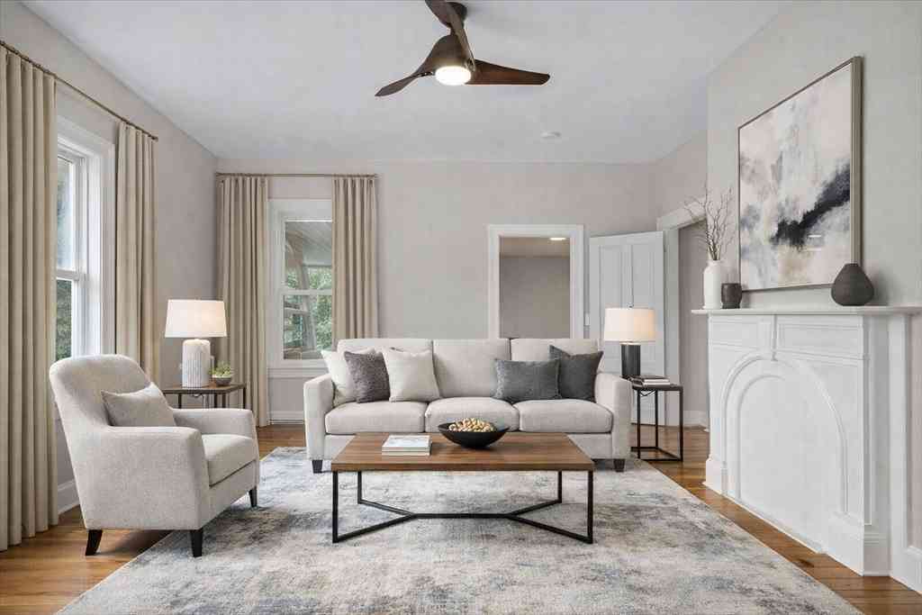 Apartment For Rent - 35 Oak Ave #2<br/> Worcester, MA 01605
