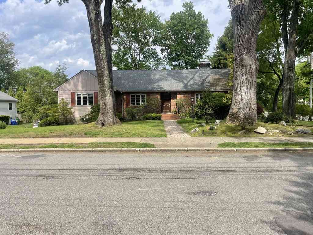Homes For Rent - 150 Gordon Rd<br/> Newton, MA 02468
