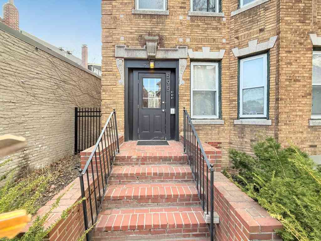 Apartment For Rent - 595 Centre Street #3<br/> Boston, MA 02130